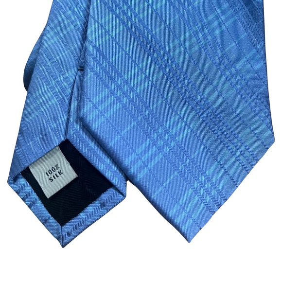 Burberry 100% Silk Tie Vintage Blue Jacquard.  Men’s.  Patterned Unique Rare - Picture 2 of 4